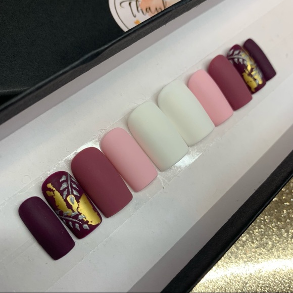 Matte Gradient Leaf Luxury Custom Press Ons - Picture 1 of 4